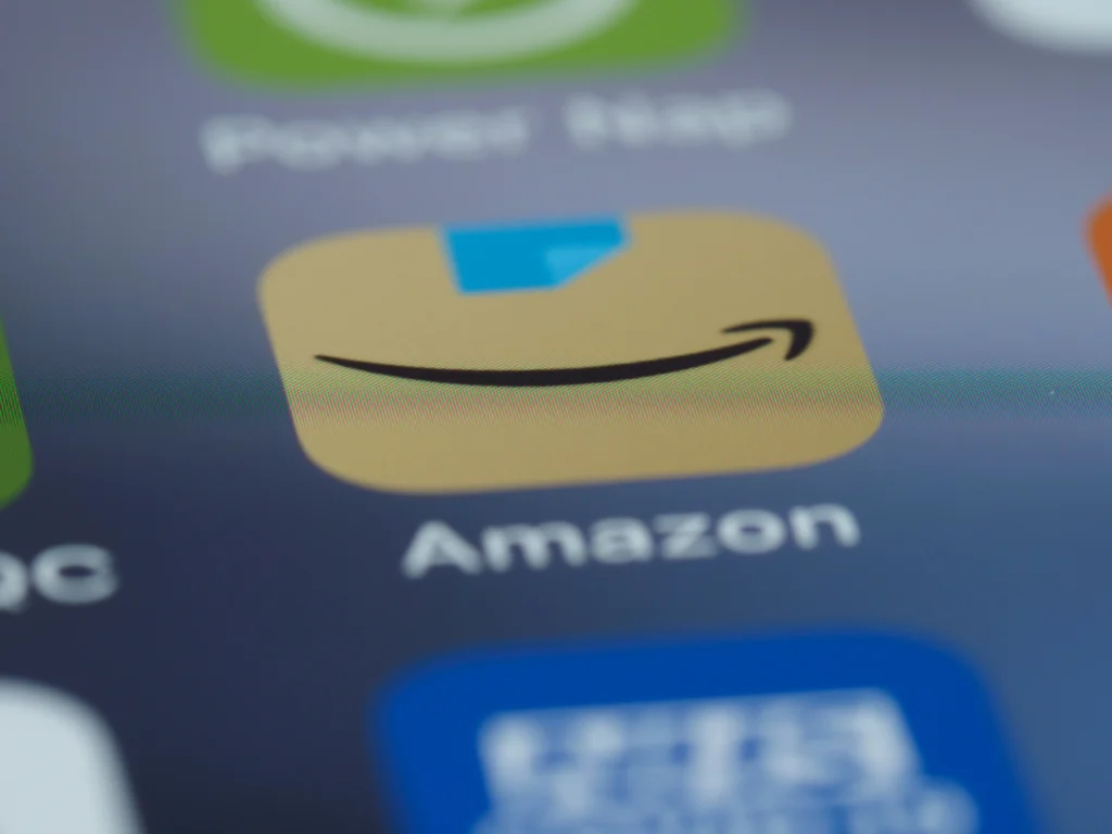 How Do I Speak to a Live Person at Amazon? 3 Easy Ways 2 How Do I Speak to a Live Person at Amazon ??