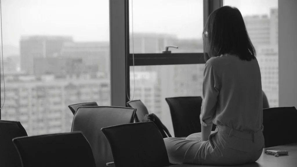 A Story About Investing in a Girl at the Workplace: 7 Bold Moves 2 A Story About Investing in a Girl at the Workplace