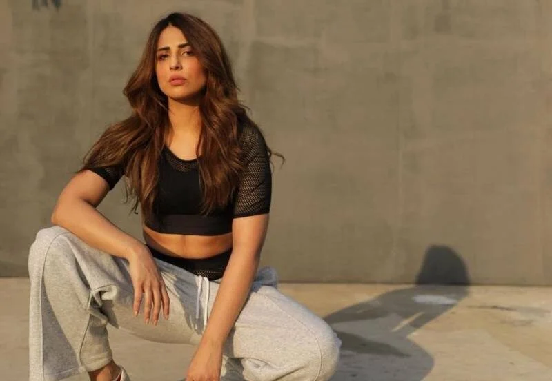 Ushna Shah: 25+ Fascinating Facts About Pakistan’s Most Dynamic Star 1 Ushna Shah: 25+ Fascinating Facts About Pakistan’s Most Dynamic Star